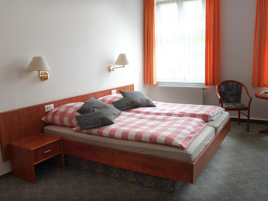 Parkhotel & Kurcafe Bad Sassendorf Rum bild